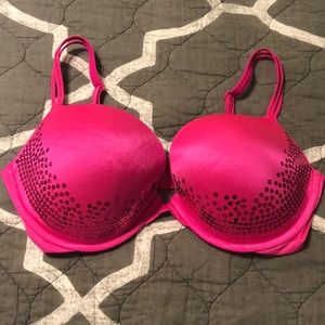 Victorias Secret Very Sexy Push-up Pigeonnant Bra
